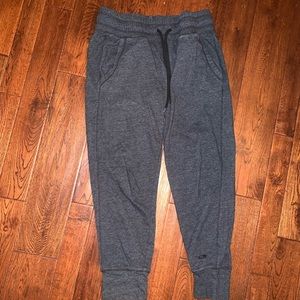 Champion cropped sweat pants with pockets